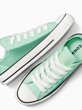 Converse Chuck Taylor All Star Translucent Color Low Sneakers